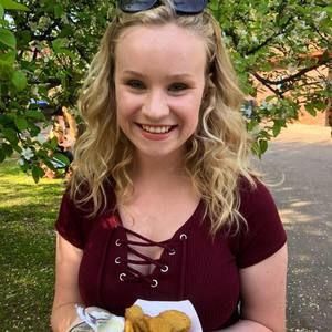 Meet your Posher, Sierra